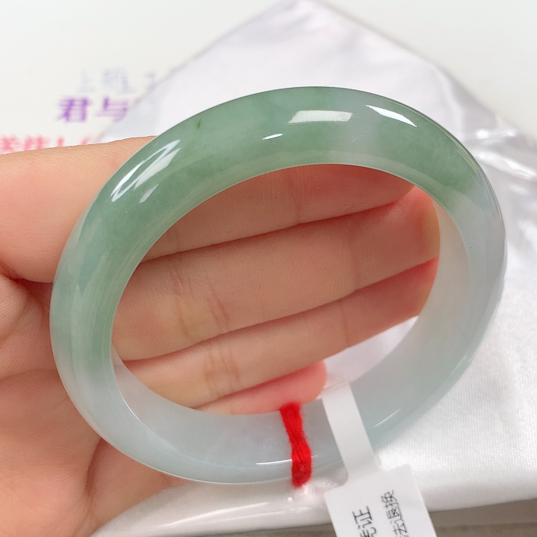 翡翠手镯未镶嵌 正圈①①①