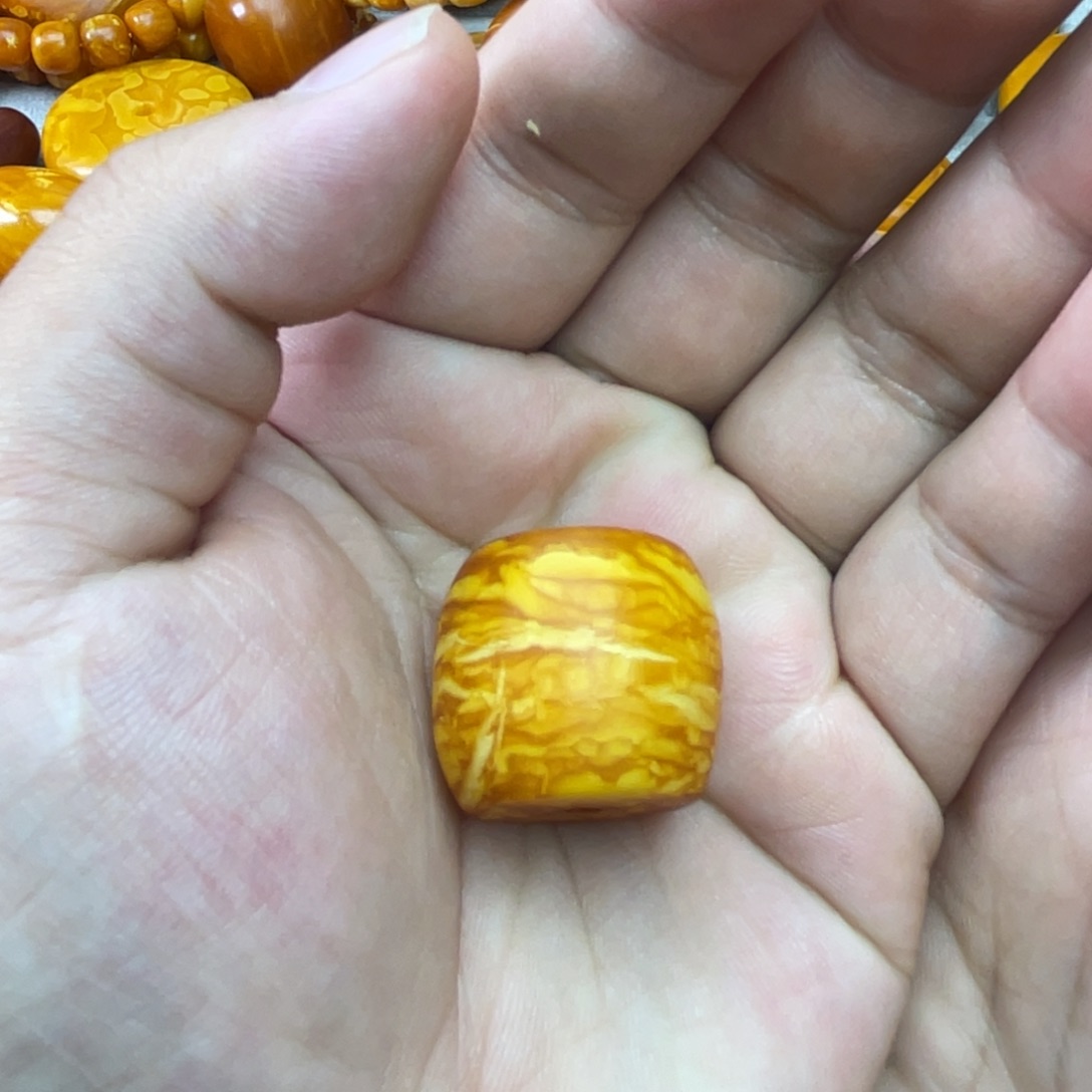 琥珀未镶嵌吊坠(不含链)