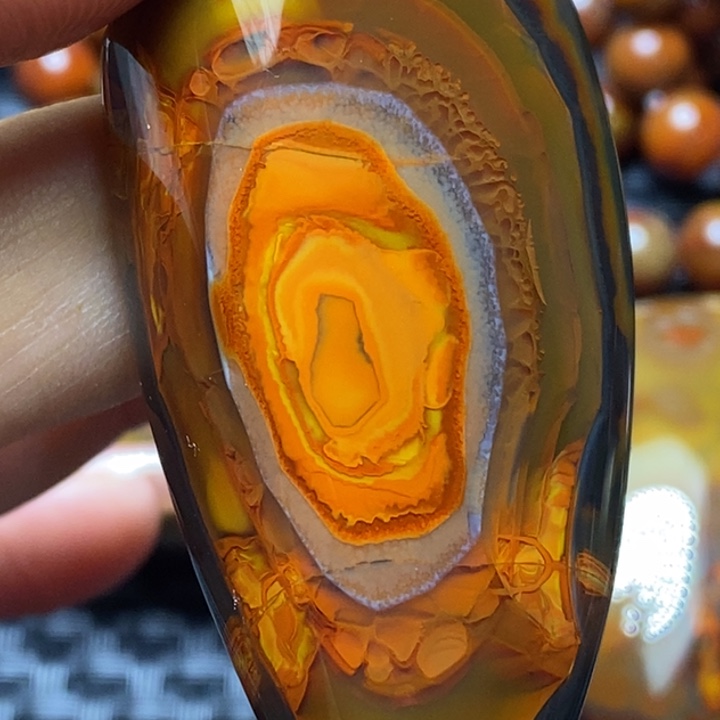 玛瑙/玉髓未镶嵌颈饰曲