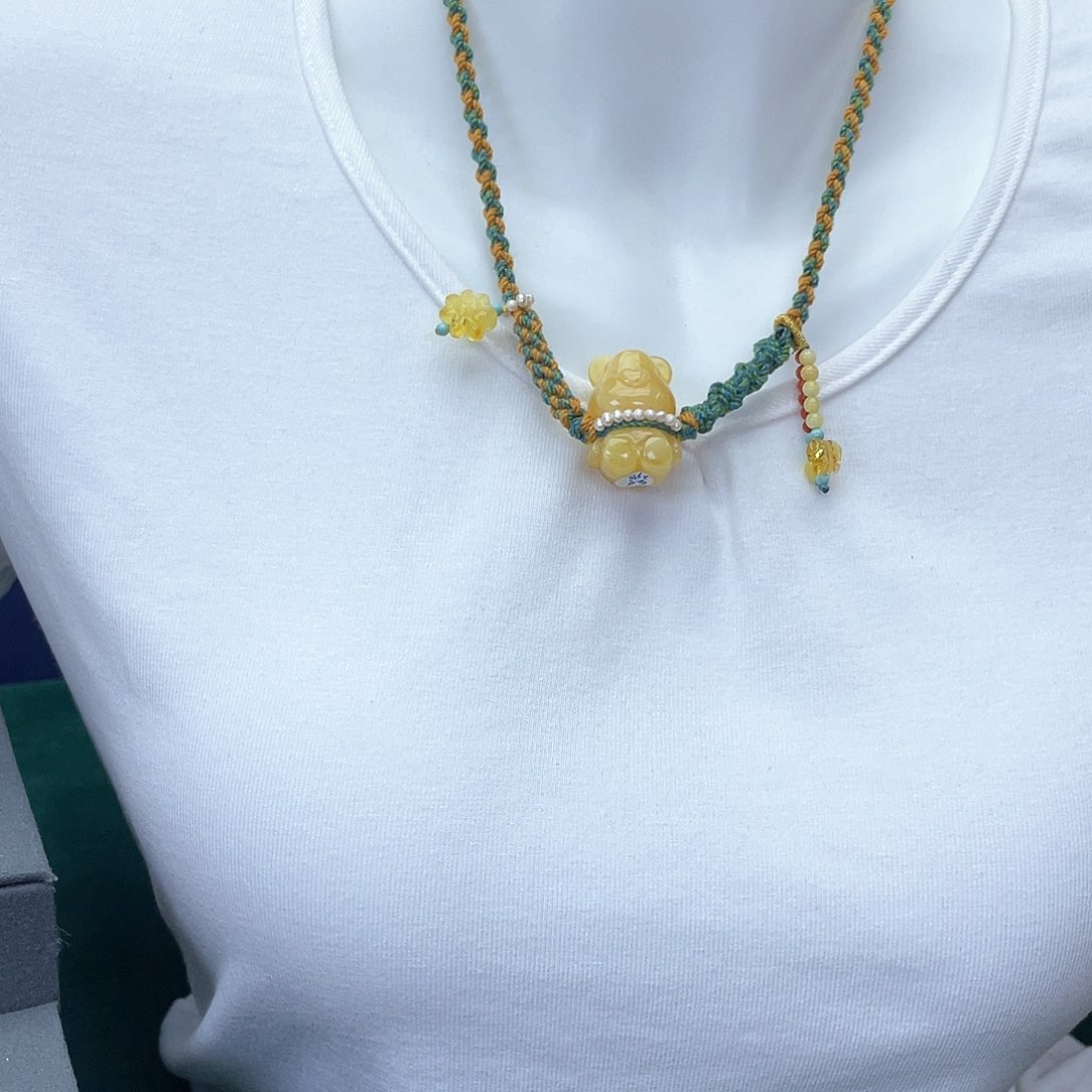 琥珀裸石未镶嵌蜜蜡