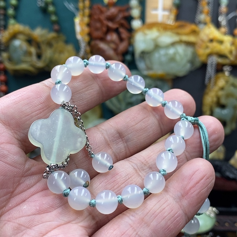 【闪购商品】蛇纹石玉未镶嵌手牌