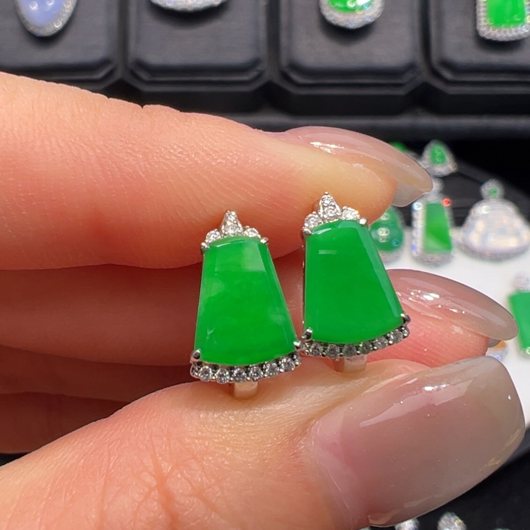 翡翠18K金镶嵌耳饰收到货48小时鉴赏期