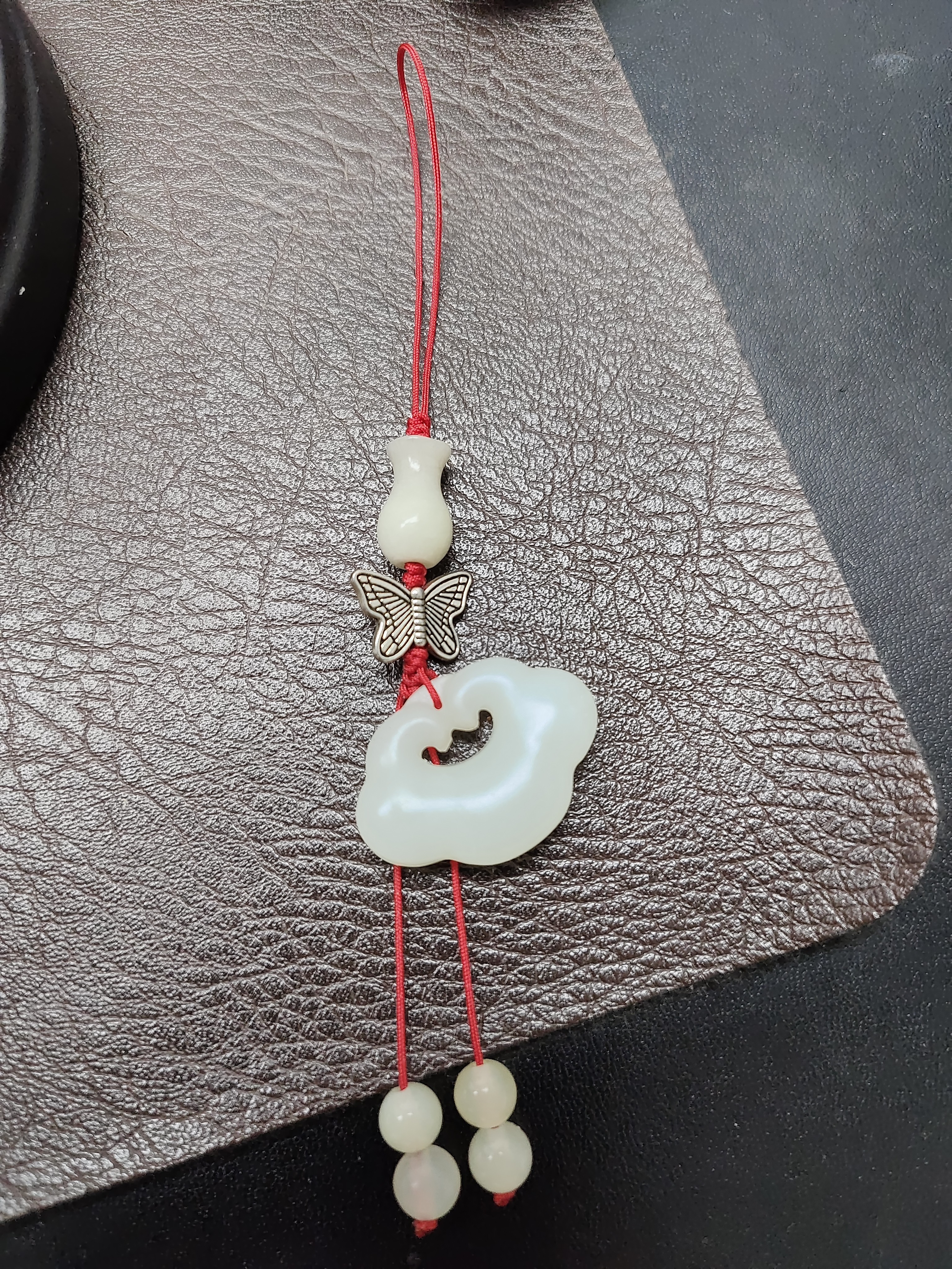 天然岫玉，手机链小祥云