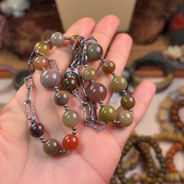 蘑***力玛瑙/玉髓未镶嵌手链