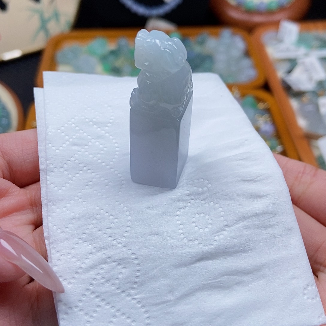 未镶嵌挂件翡翠闪