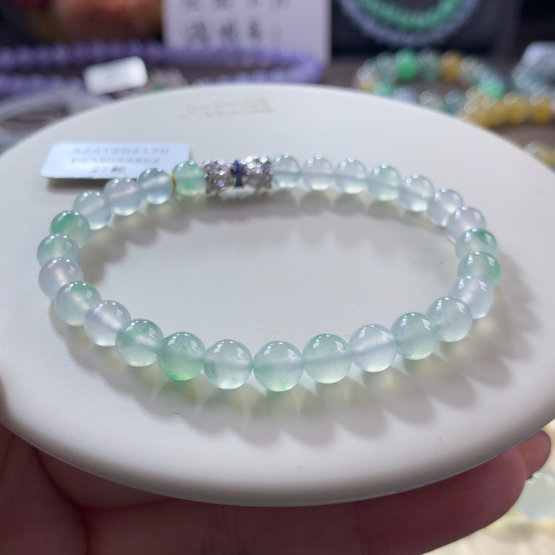 翡翠手链未镶嵌翡翠高冰飘绿卡6+
