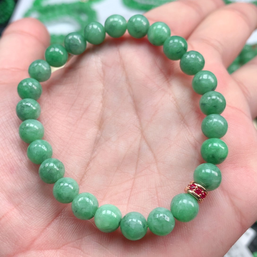 翡翠手链未镶嵌翡翠