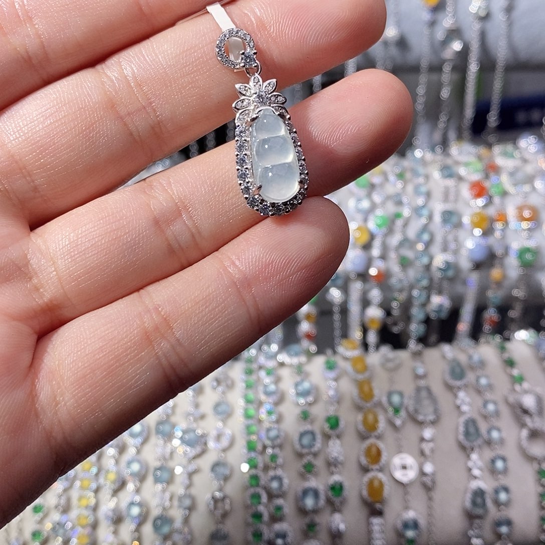 翡翠银S925镶嵌颈饰