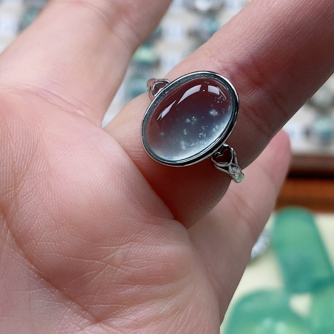 银S925镶嵌蛇纹石玉戒指