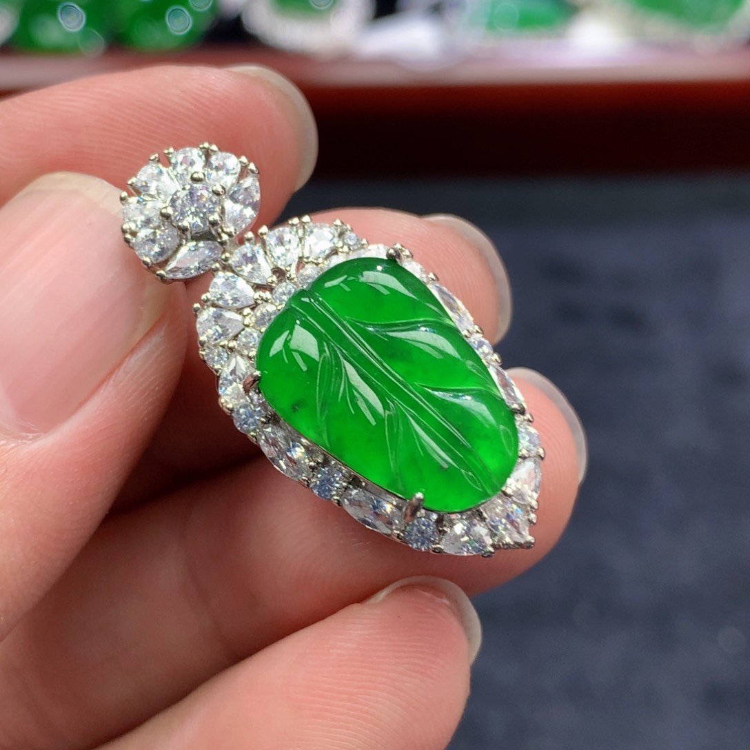 【闪购商品】翡翠颈饰未镶嵌翡翠