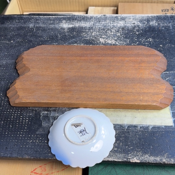 瓷片纪念款，划痕……哈哈哈