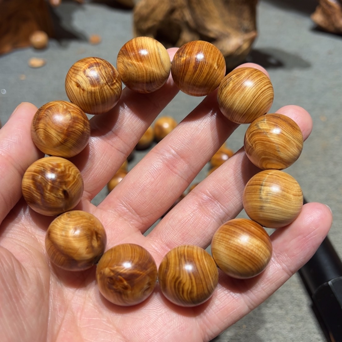 韵***柏木（崖柏）北太行陈化崖柏