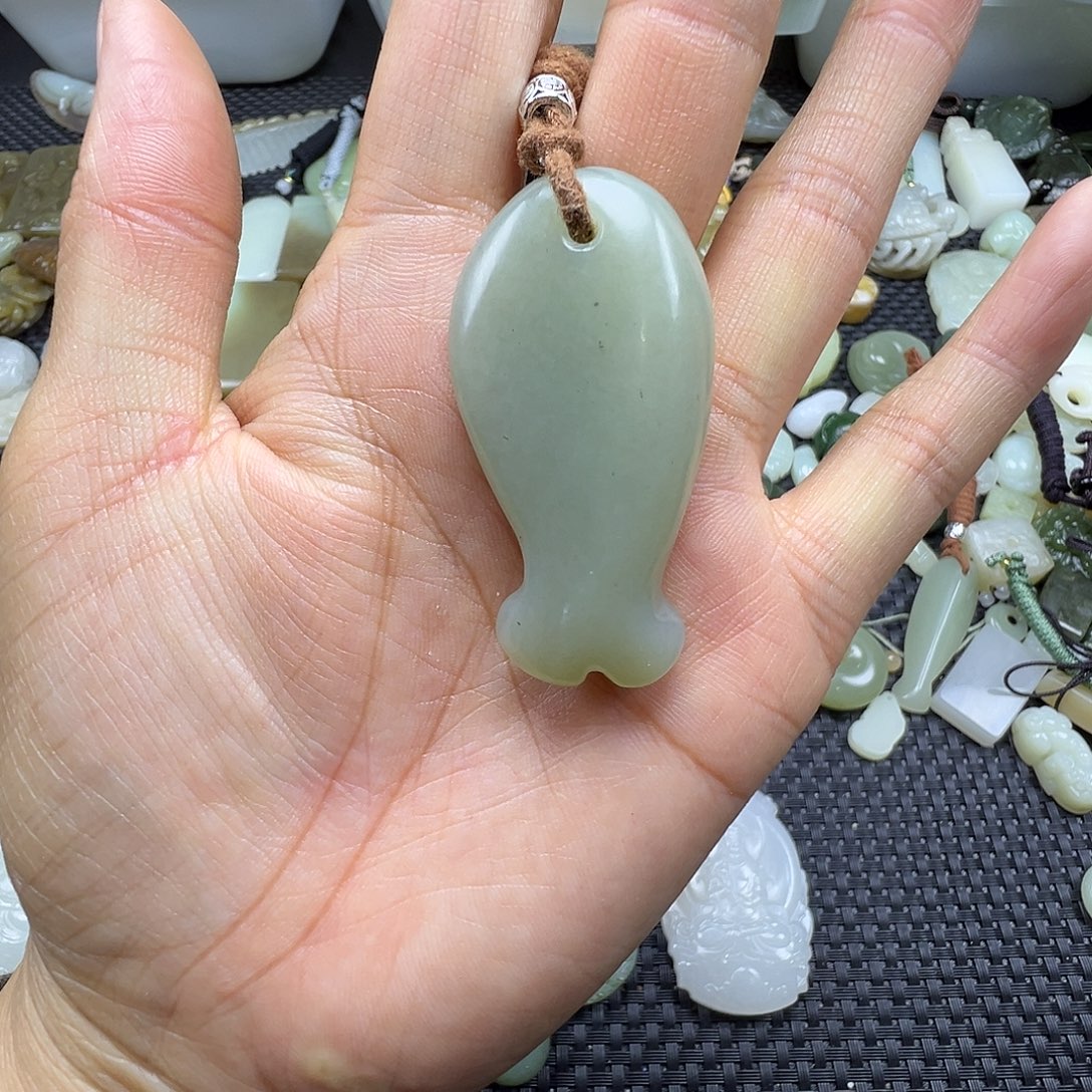 和田玉未镶嵌颈饰51.9