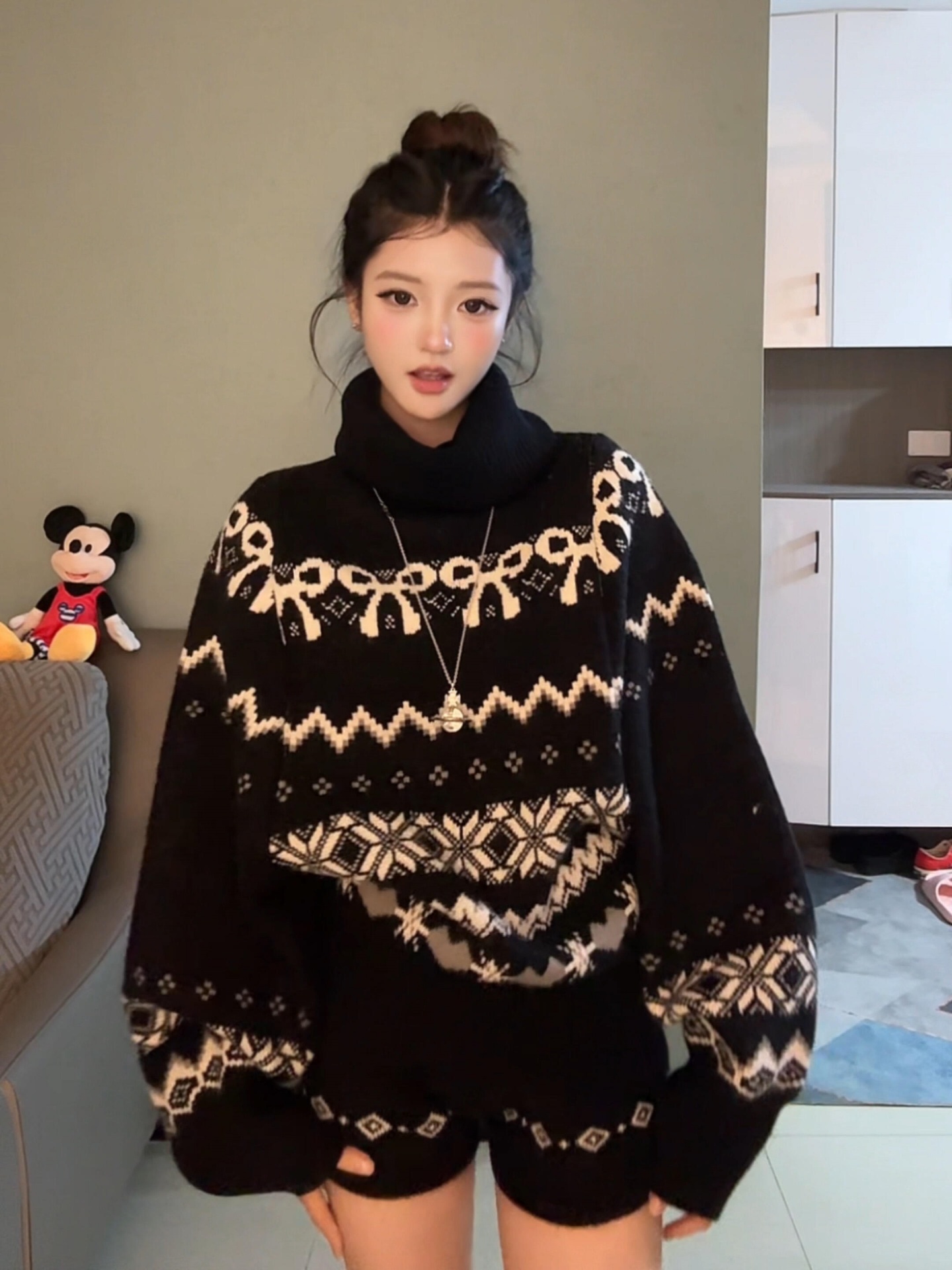 休闲套装女秋冬季巨好看黑色费尔岛高领针织衫毛衣外套短裤两件套