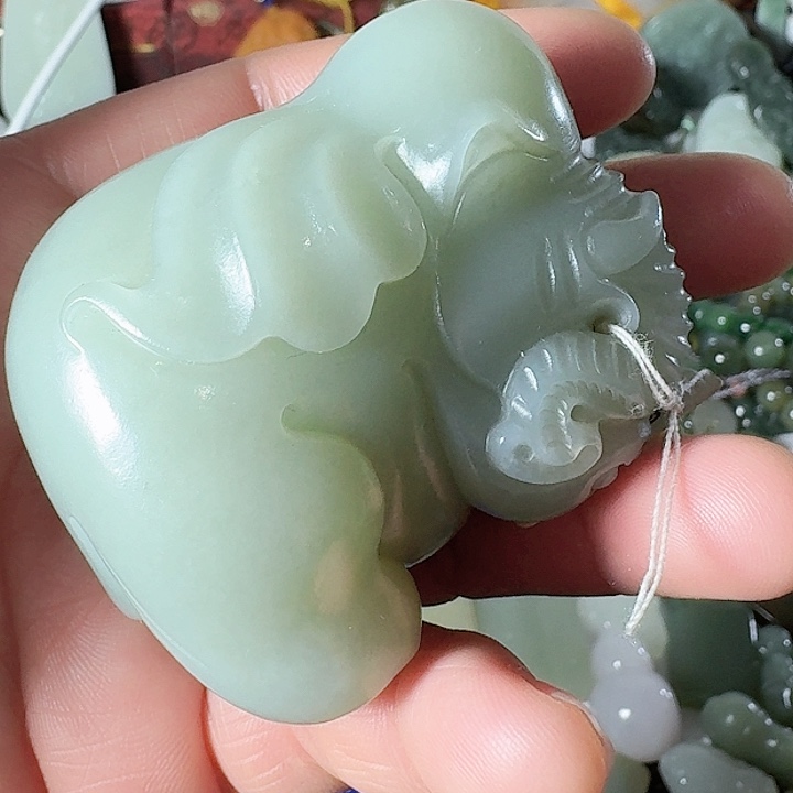 和田玉（糖玉）颈饰未镶嵌