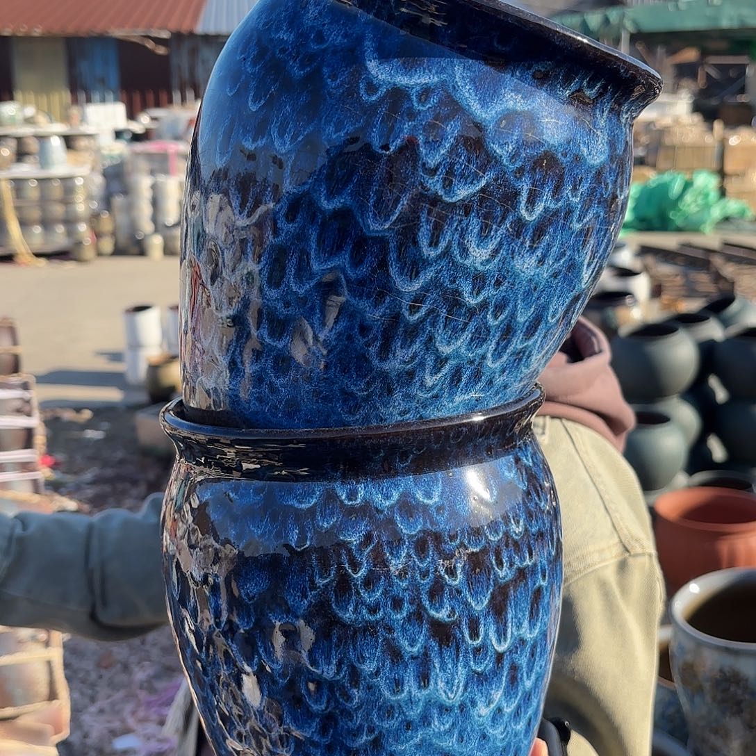 花盆紫砂口径17高21蓝孔雀两个