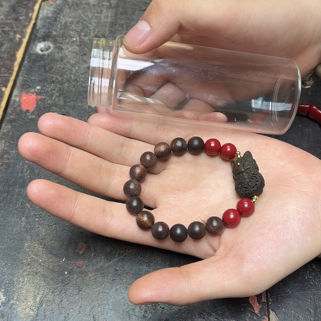 大叶紫檀（黑酸枝木类）