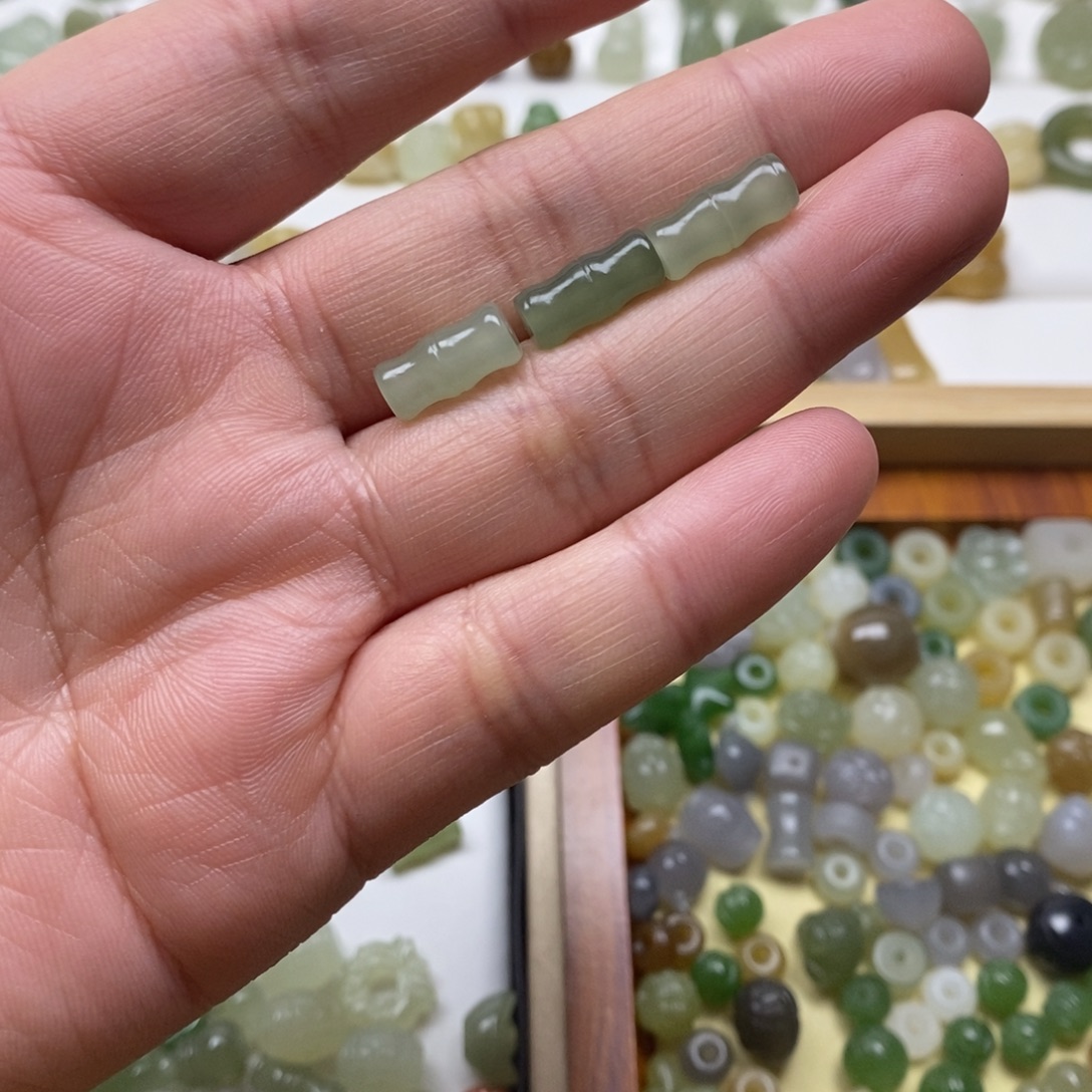 和田玉未镶嵌颈饰拍一发一