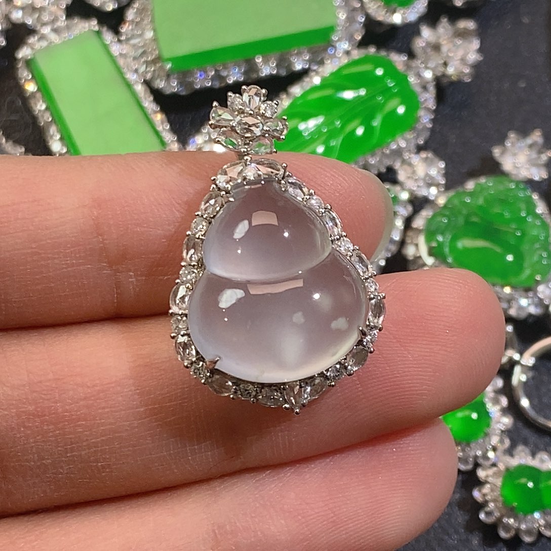 翡翠颈饰18K金镶嵌天然缅甸A货翡翠