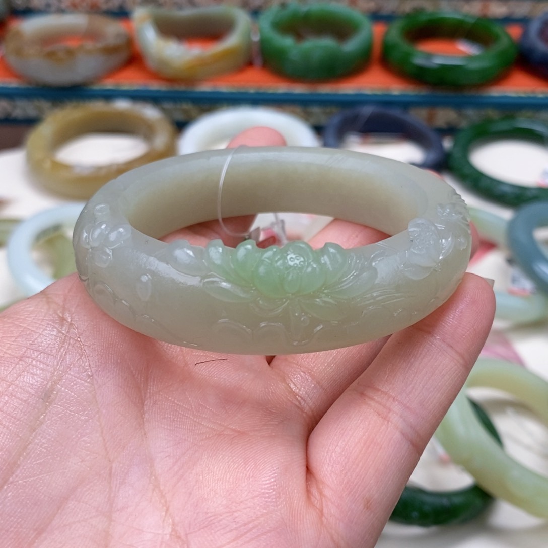 和田玉未镶嵌手镯54.定制