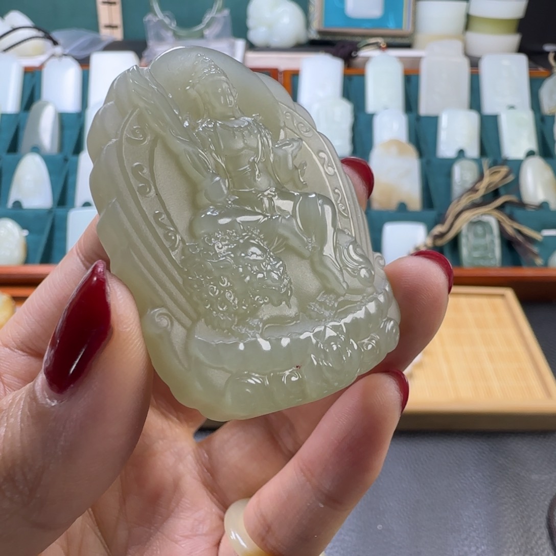 和田玉（糖玉）颈饰未镶嵌