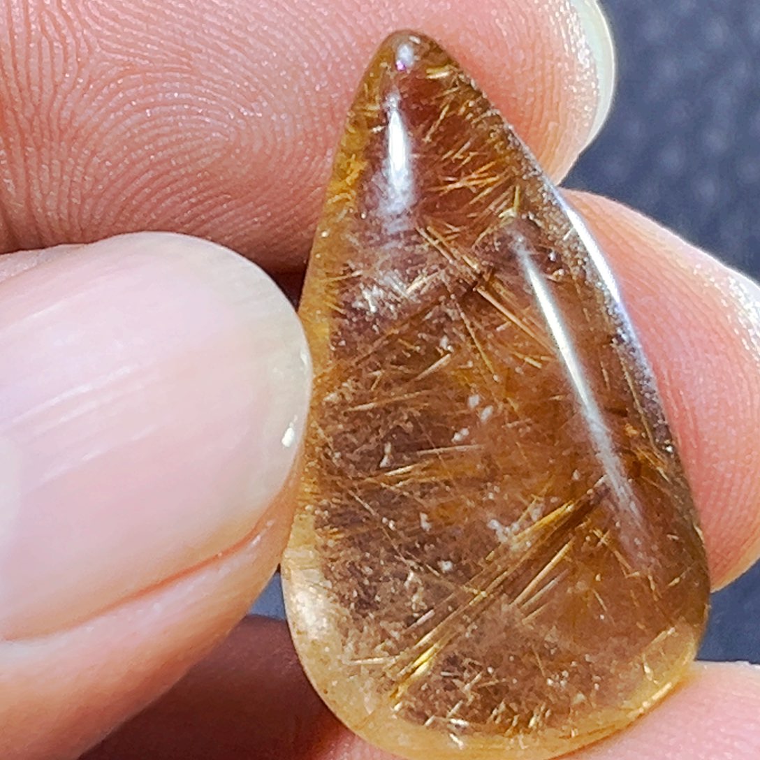 柯***哥吊坠(不含链)发晶未镶嵌38