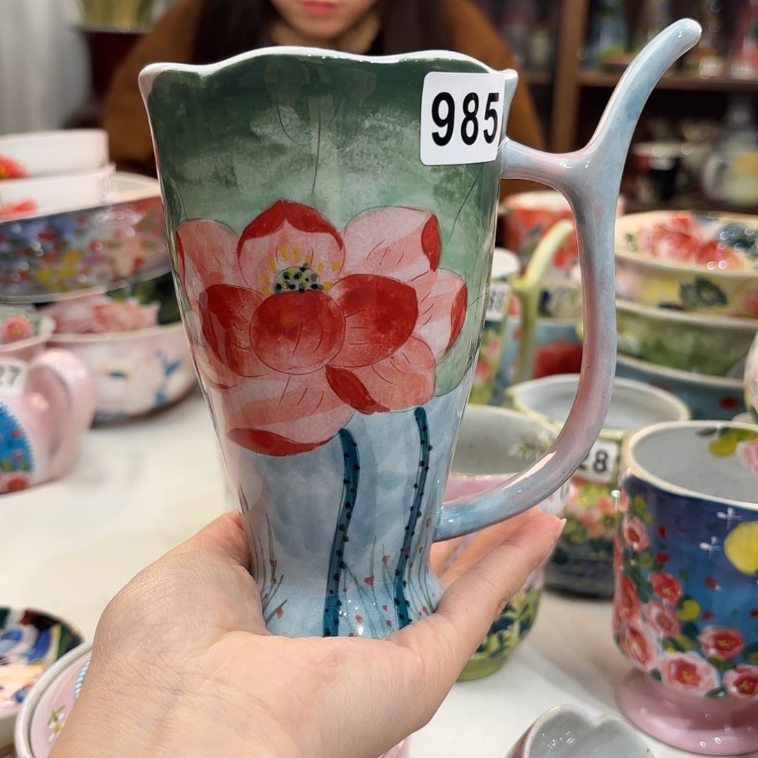 瓷片兔兔盖茨，兔兔