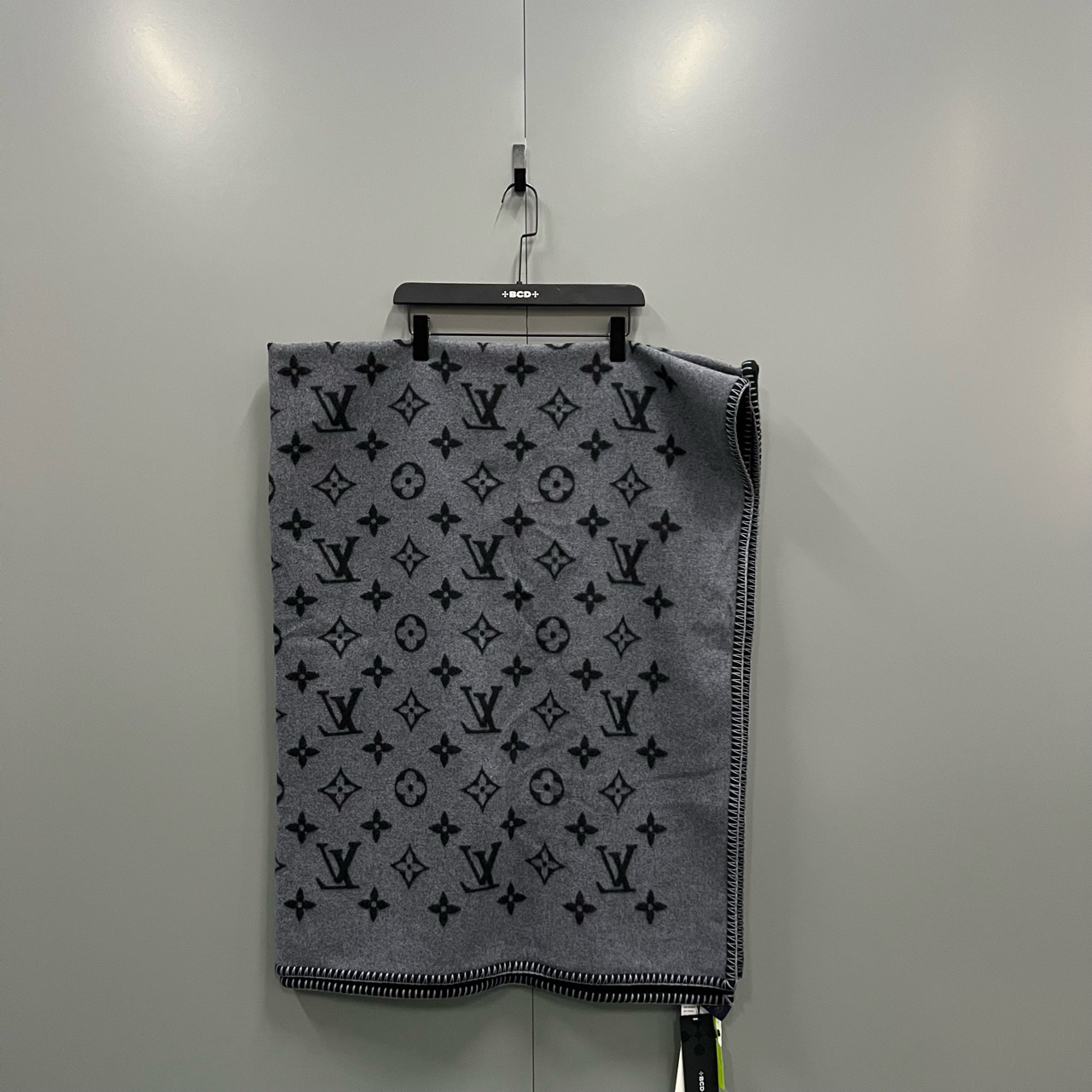 Louis Vuitton lv 黑灰老花毛毯 均码/全新/8800/吊牌 jc603228