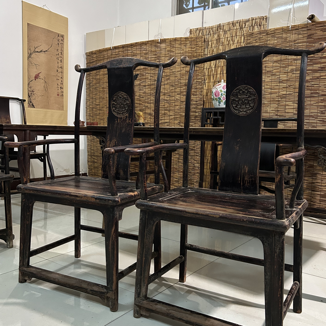 核桃木四出头官帽椅一对