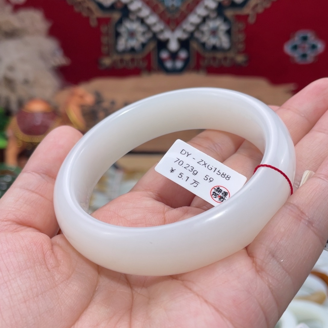 未镶嵌手镯和田玉柔光羊脂白玉正圈59#天然和田玉手镯