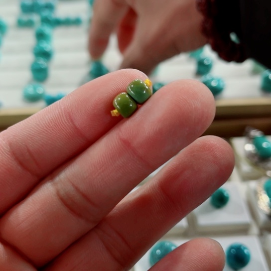 未镶嵌绿松石珠宝奇石