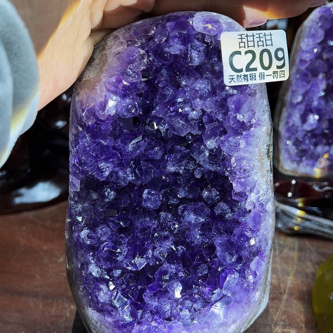 水晶大型摆件未镶嵌