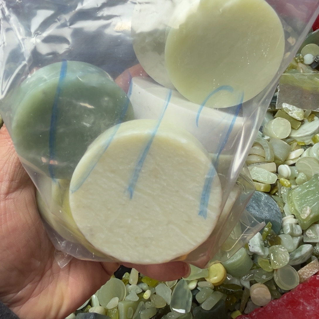 老***2蛇纹石玉未镶嵌岫玉手镯心，平安无事牌