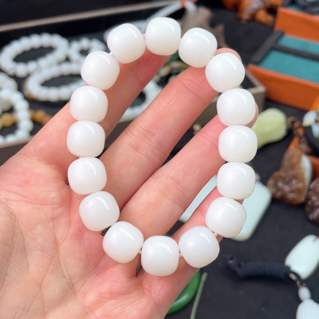 和田玉手链未镶嵌s****e