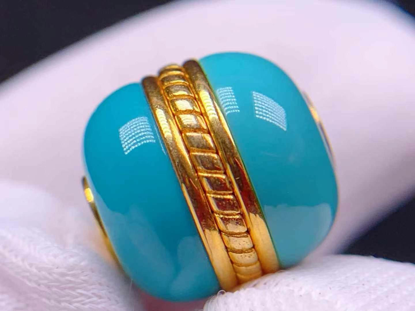 湖北天然原矿绿松石高瓷精品汉堡珠配珠配饰料质细腻品相干净