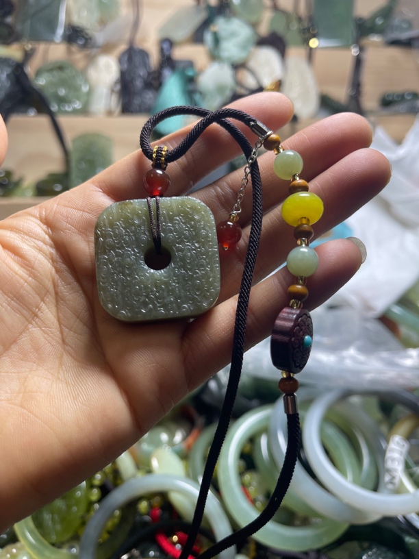 天然玉石和田玉平平安安吉祥富贵四方来财团团圆圆手工精雕