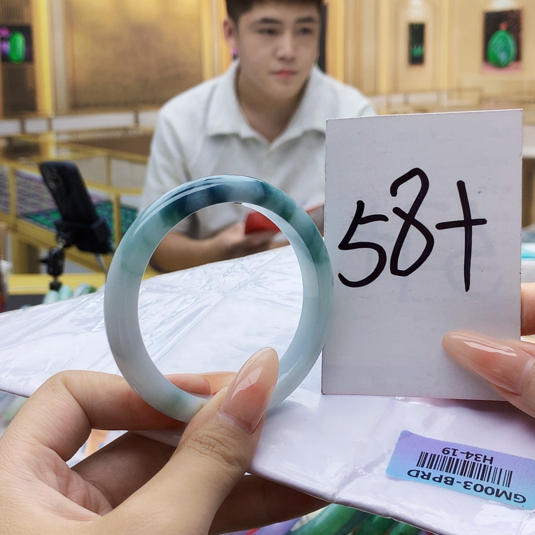翡翠挂件未镶嵌099766899000