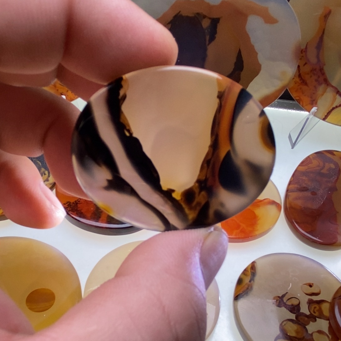 【闪购商品】玛瑙/玉髓颈饰未镶嵌