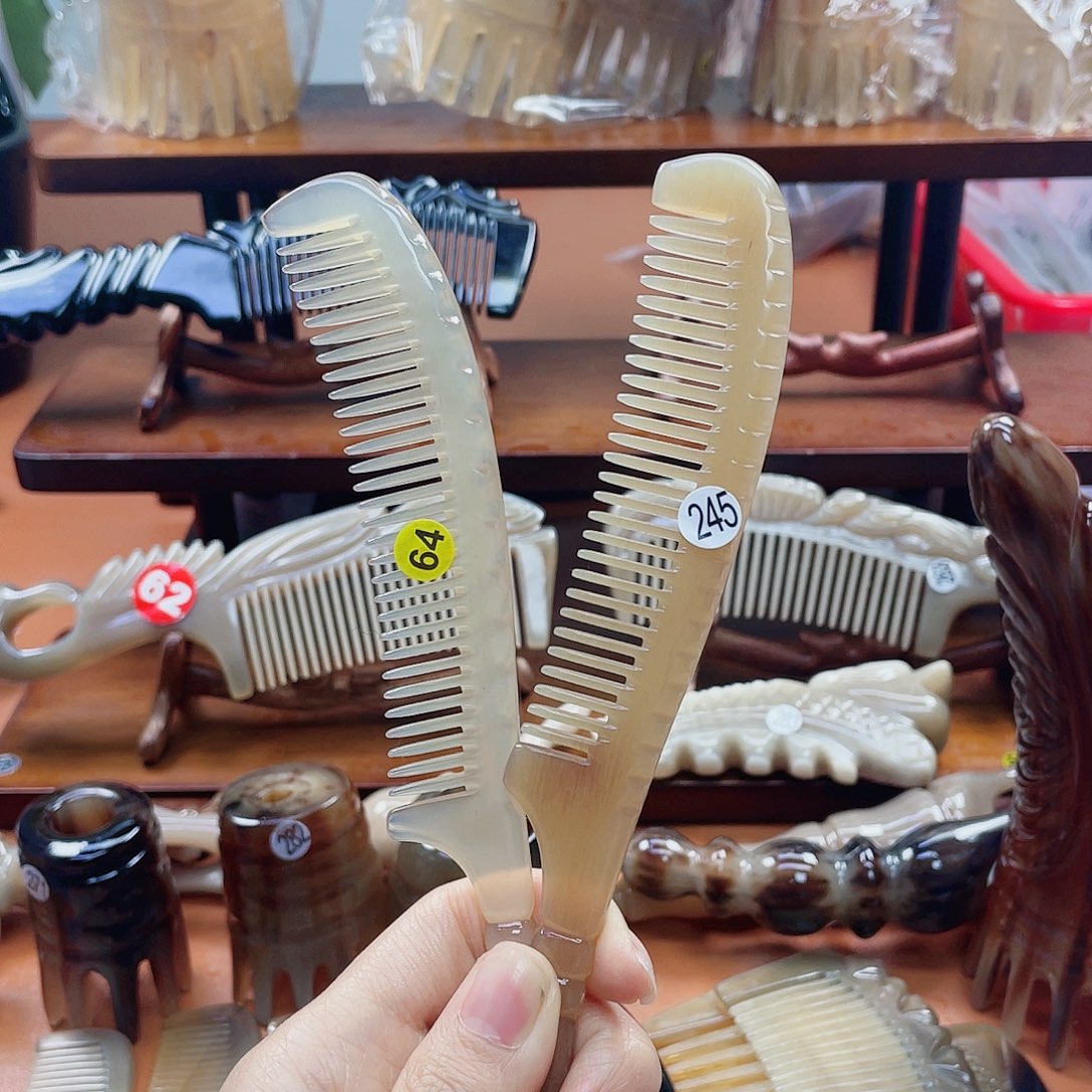 纯手工制作牛角梳64245