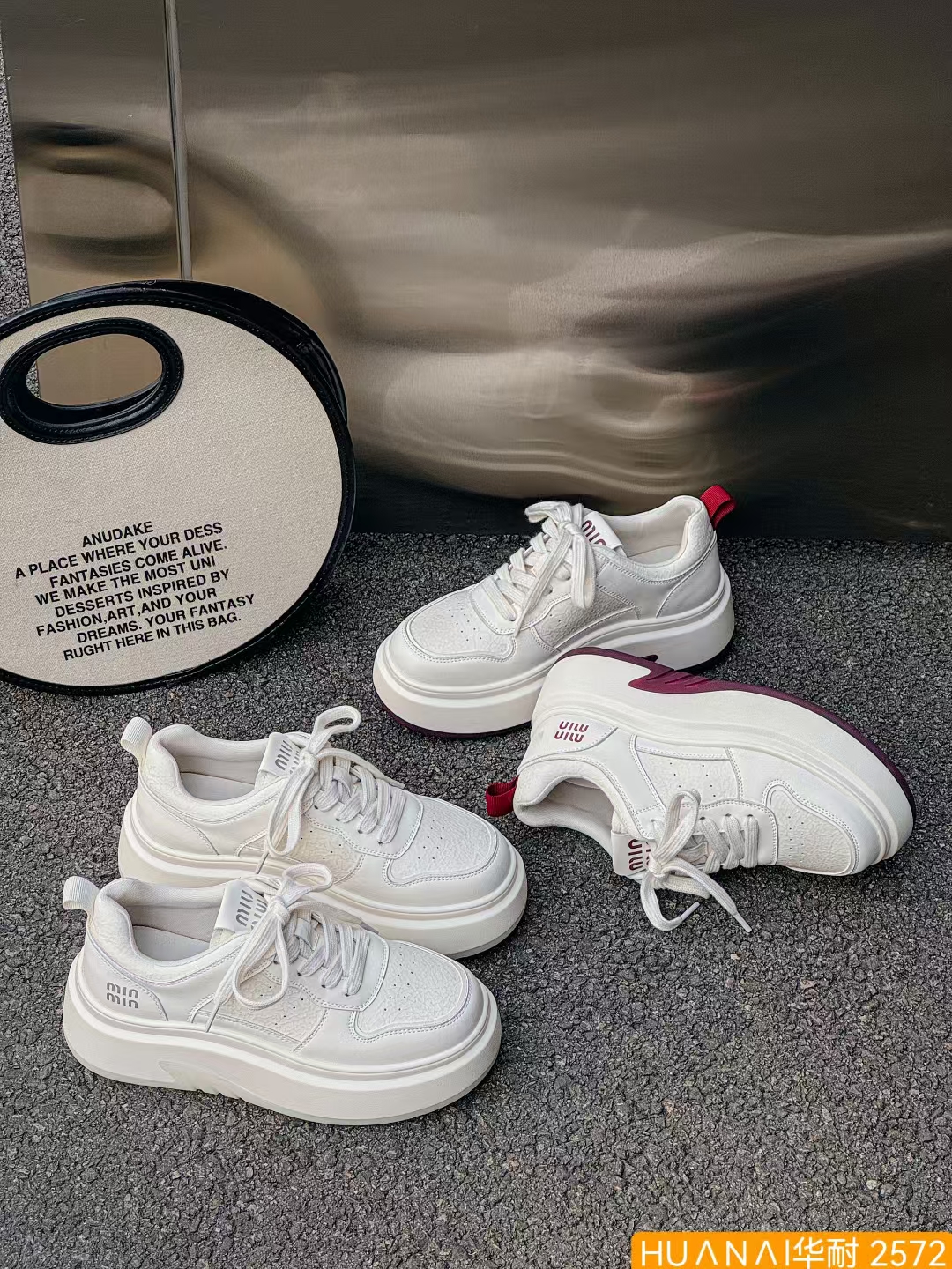 厚底牛皮小白鞋女鞋2025新款百搭运动休闲鞋增高系带轻便系带板鞋