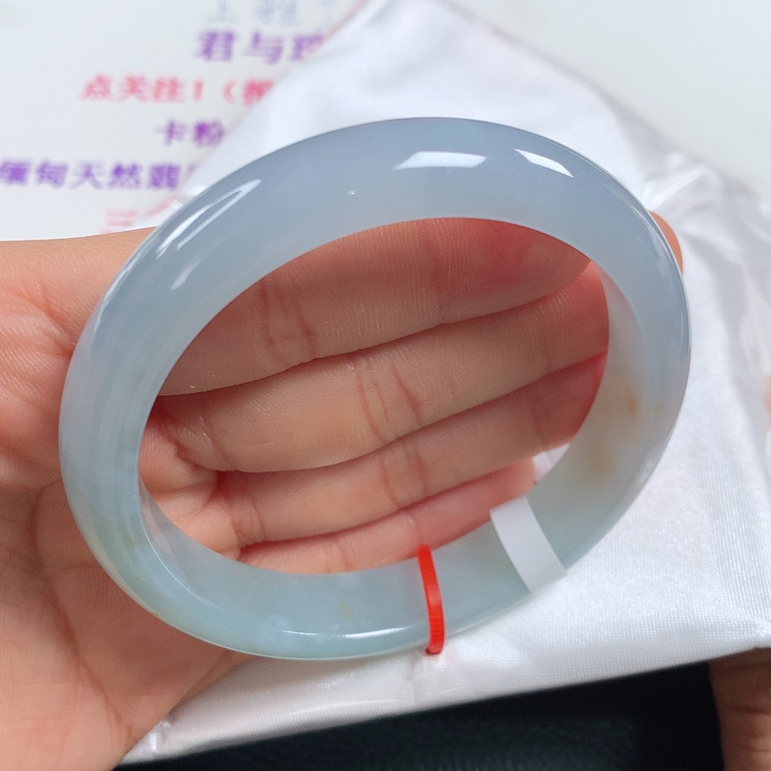 翡翠手镯未镶嵌差* 正圈