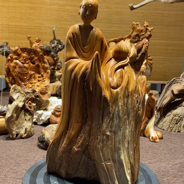 柏木（崖柏）地藏王