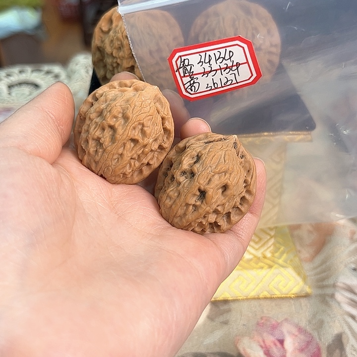 文玩核桃把件非嫁接北京