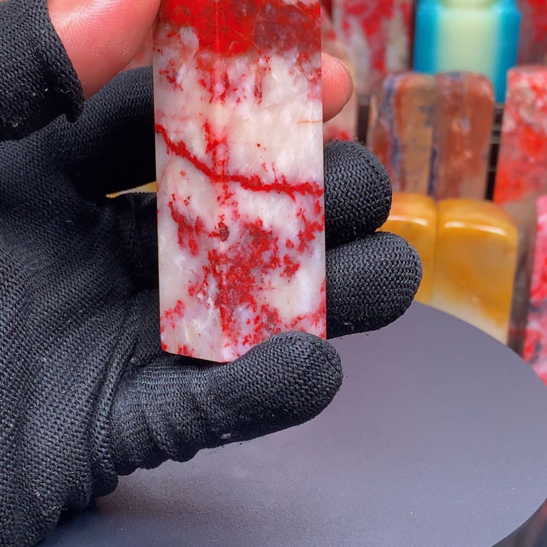 昌化石羊脂白玉冻鸡血石印章