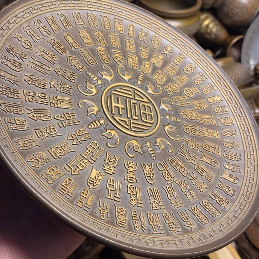 精美铜器做工精良