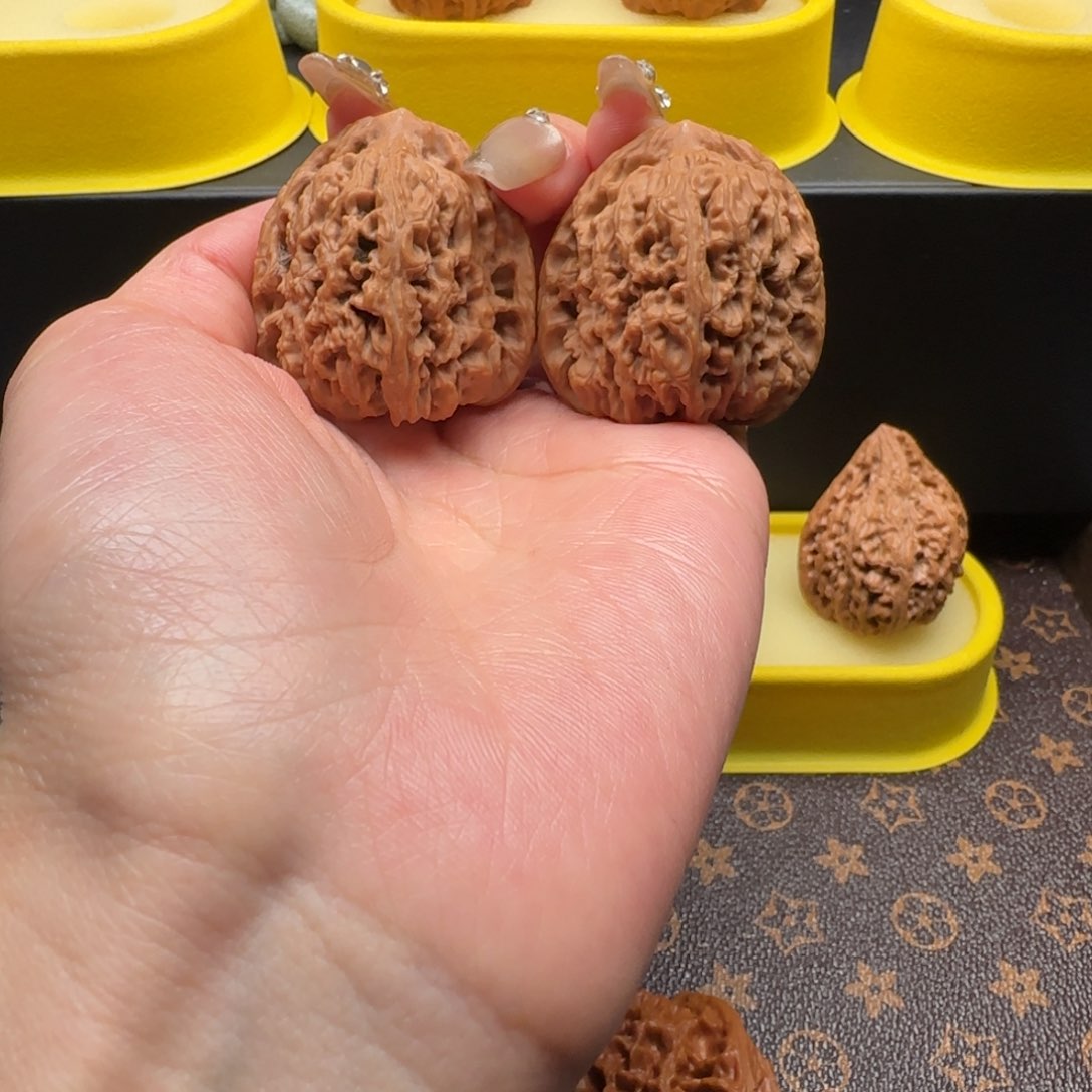 猴头核桃吊坠40南疆