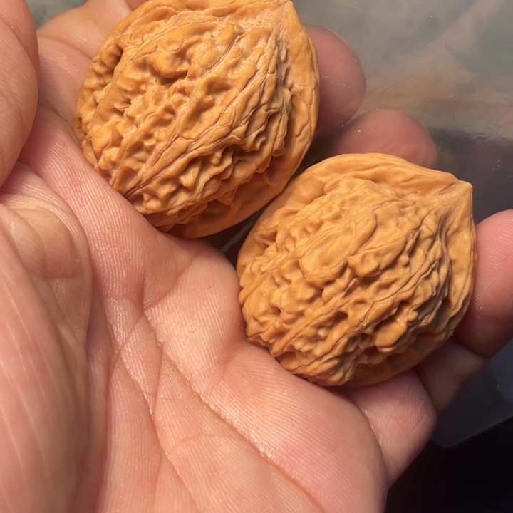 阔***子猴头核桃吊坠赤龙鸡心
