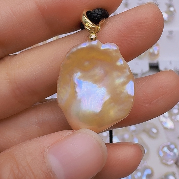 颈饰未镶嵌淡水珍珠