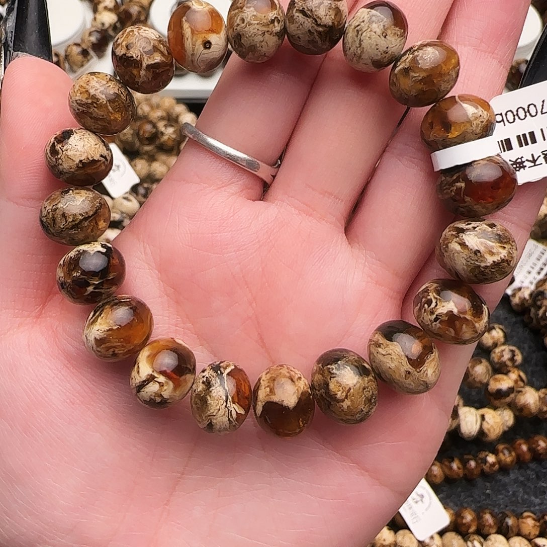 琥珀未镶嵌手链抚顺琥珀