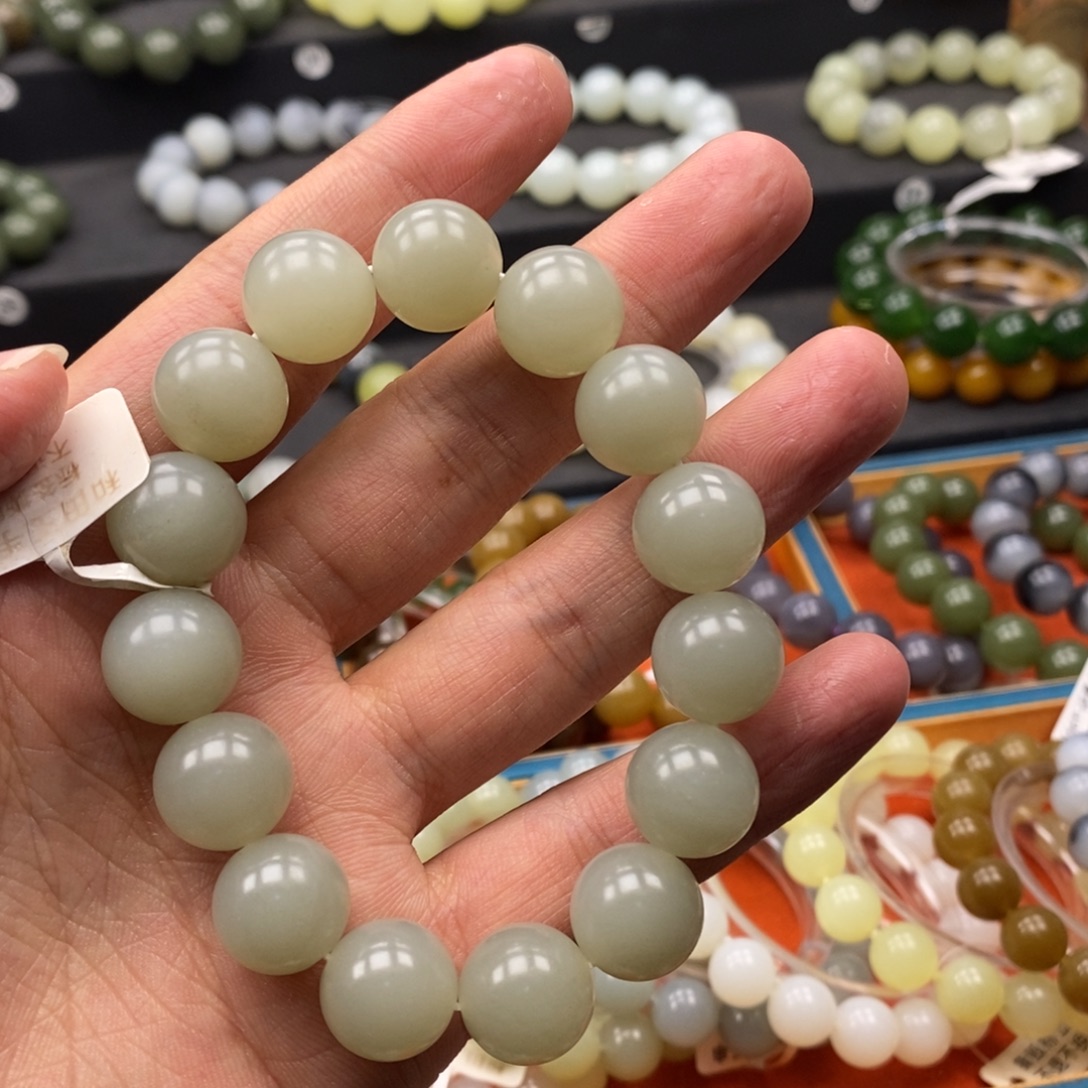 和田玉未镶嵌手链